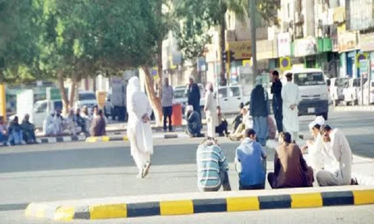 د.عبد المنعم سلطان يوضح آداب الجلوس في الطريق