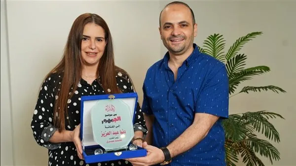 دنيا عبد العزيز لـ«الجمهور»: الصداقات في الفن موجودة منذ فترة طويلة (فيديو) دنيا عبد العزيز لـ«الجمهور»: الصداقات في الفن موجودة منذ فترة طويلة (فيديو)