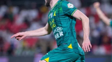 دوري روشن: الخليج يستعيد ثقة جماهيره بفوزه على العروبة بهدفين ويزيد من أزماته.