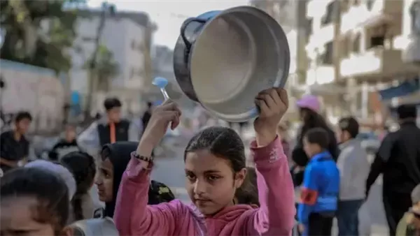 دولة معزولة تفتك بالأطفال.. نتنياهو يحجب المساعدات عن سكان غزة. دولة معزولة تفتك بالأطفال.. نتنياهو يحجب المساعدات عن سكان غزة.