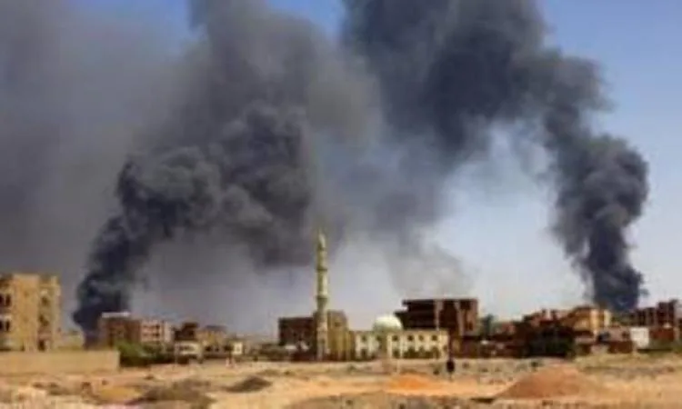 دوي انفجارات ضخمة في ميناء مطار "بورتسودان"