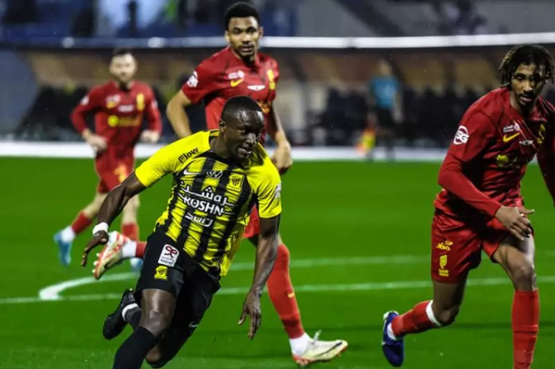 ديابي وبنزيما يتصدران تشكيلة الاتحاد، وأوباميانج يقود القادسية في نهائي كأس الملك. ديابي وبنزيما يتصدران تشكيلة الاتحاد، وأوباميانج يقود القادسية في نهائي كأس الملك.