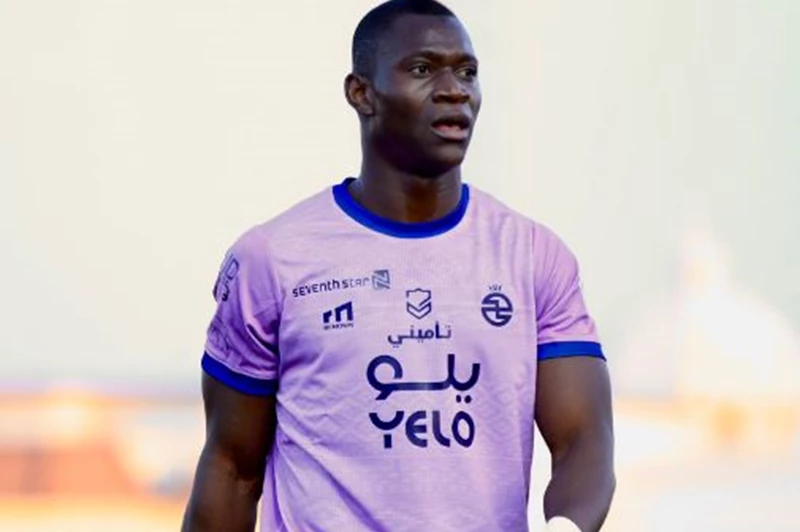 ديانج يترك بصمته: الخلود ينتصر على الفيحاء في الدوري السعودي (فيديو) ديانج يترك بصمته: الخلود ينتصر على الفيحاء في الدوري السعودي (فيديو)