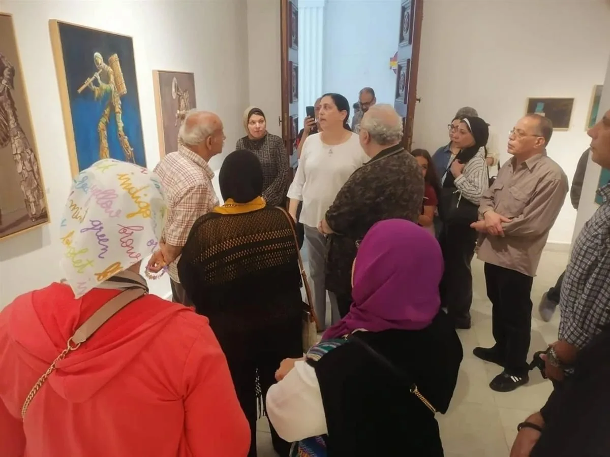 “ذاكرة الحلوى”.. 80 عملًا فنيًا للفنان الراحل خالد فاروق “ذاكرة الحلوى”.. 80 عملًا فنيًا للفنان الراحل خالد فاروق