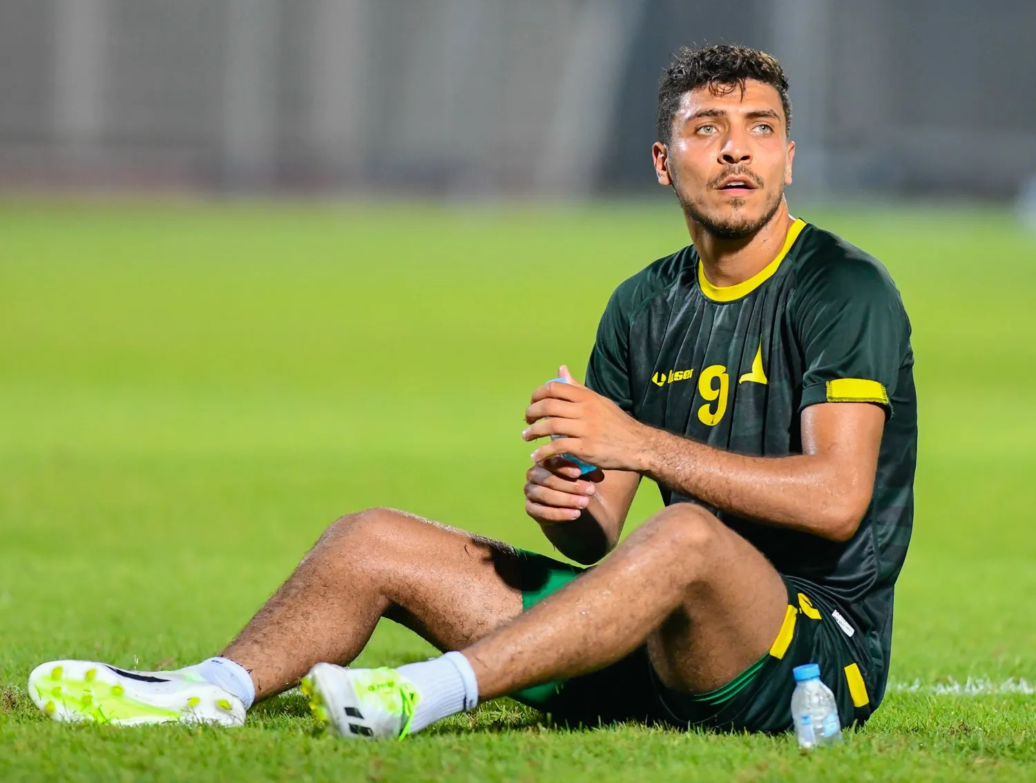 رأي محمد شريف حول الاستمرار مع الخليج رأي محمد شريف حول الاستمرار مع الخليج