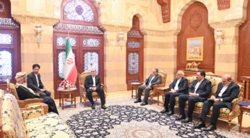 رئيس إيران يستقبل وزير الخارجية المحترم