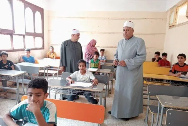 رئيس الأزهر في القليوبية: لا توجد شكاوى بشأن امتحانات المرحلة الابتدائية والإعدادية، والأسئلة تتناسب مع مستوى الطالب المتوسط. رئيس الأزهر في القليوبية: لا توجد شكاوى بشأن امتحانات المرحلة الابتدائية والإعدادية، والأسئلة تتناسب مع مستوى الطالب المتوسط.
