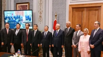 رئيس البرلمان يلتقي بخبير المكتب السياسي للحزب الشيوعي الصيني