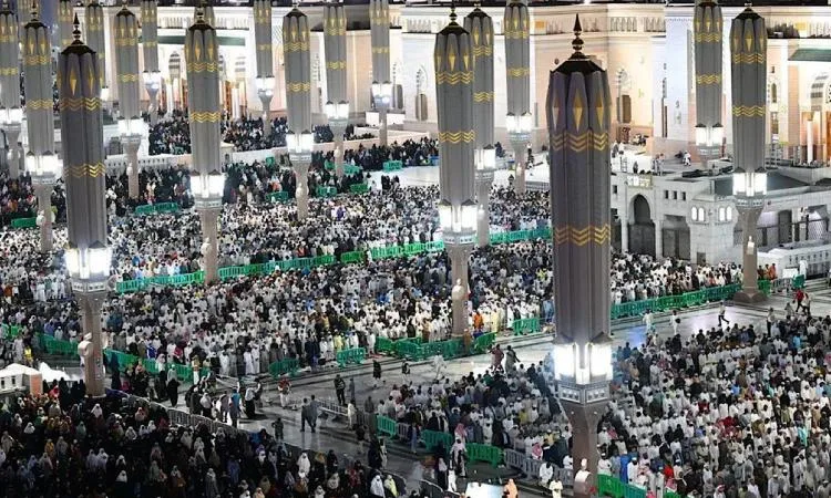رئيس البعثة الرسمية للحج: وصول آخر فوج من حجاج القرعة إلى المدينة المنورة رئيس البعثة الرسمية للحج: وصول آخر فوج من حجاج القرعة إلى المدينة المنورة