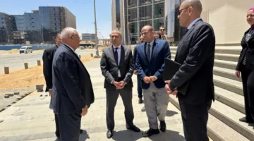 رئيس البنك الزراعي المصري يراجع الأعمال النهائية في مقر البنك بالعاصمة الإدارية استعدادًا للافتتاح القريب