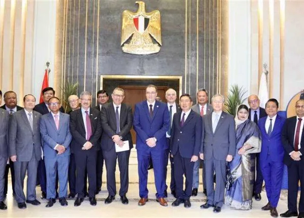 رئيس “التنظيم والإدارة” يقدم عرضًا حول التجربة المصرية في الإصلاح الإداري لسفراء الدول الآسيوية