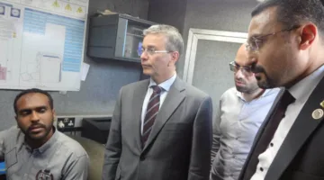 رئيس الجمارك: نهدف إلى تحقيق أهدافنا.. ومدة الإفراج الجمركي ستنخفض إلى يومين فقط بحلول نهاية 2025.