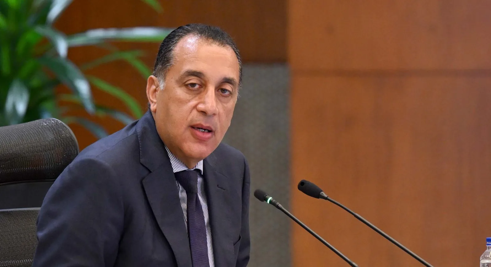 رئيس الحكومة ي inaugurates متروّتين في “السخنة” باستثمارات تبلغ 210 ملايين دولار