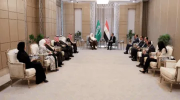 رئيس الشورى يلتقي مدبولي في القاهرة لاستكشاف سبل تعزيز التعاون