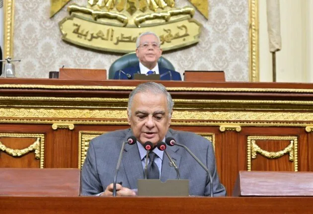 رئيس اللجنة التشريعية في مجلس النواب يقدم مشروع قانون لتقسيم دوائر الانتخابات رئيس اللجنة التشريعية في مجلس النواب يقدم مشروع قانون لتقسيم دوائر الانتخابات