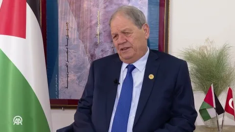 رئيس اللجنة الوطنية الفلسطينية ينبه من اقتحام المستوطنين لباحة الأقصى رئيس اللجنة الوطنية الفلسطينية ينبه من اقتحام المستوطنين لباحة الأقصى