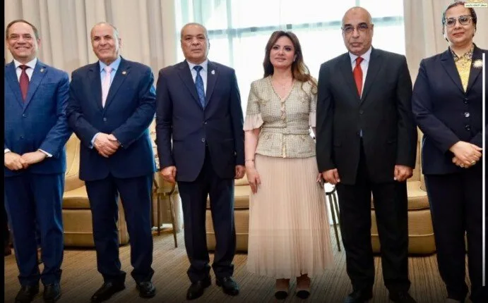رئيس النيابة الإدارية يشارك في افتتاح مؤتمر “يوم التحكيم المصري” رئيس النيابة الإدارية يشارك في افتتاح مؤتمر “يوم التحكيم المصري”