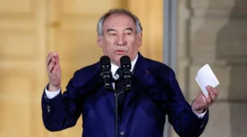 رئيس الوزراء الفرنسي: جهوده مع فرنسا والمملكة المتحدة وكندا للاعتراف بدولة فلسطينية “ستستمر” والوضع في غزة غير مقبول من الناحية الإنسانية.