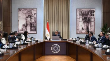 رئيس الوزراء: مراقبة مستمرة لحالة المخزون الاستراتيجي من المواد الأساسية
