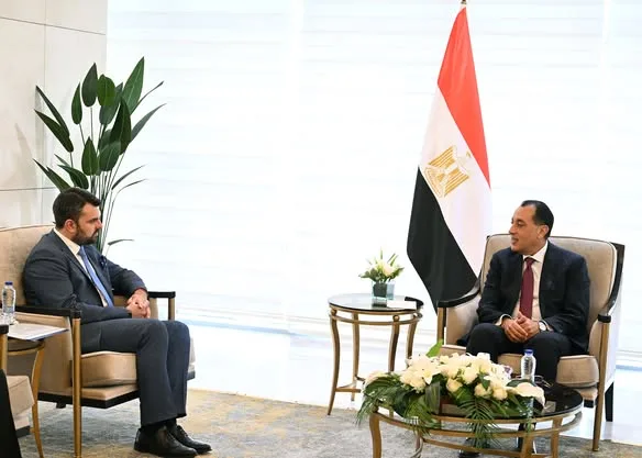 رئيس الوزراء: نسعى لتعزيز التعاون مع بلغاريا ونتطلع لزيادة الاستثمارات وتبادل المعرفة. رئيس الوزراء: نسعى لتعزيز التعاون مع بلغاريا ونتطلع لزيادة الاستثمارات وتبادل المعرفة.
