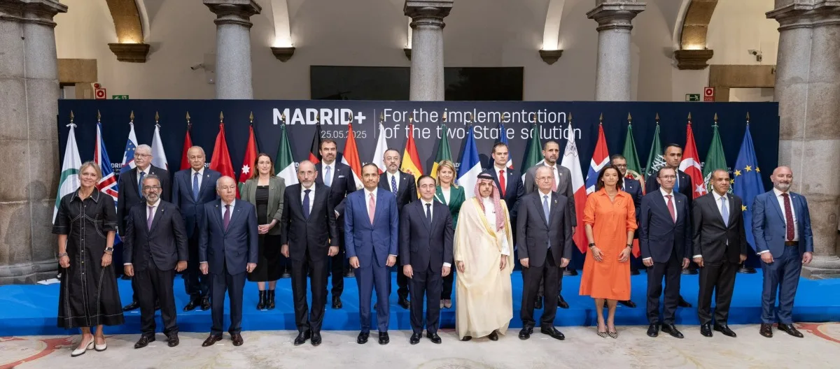 رئيس الوزراء: نعتز بمواقف الدول الأوروبية التي اعترفت بدولة فلسطين ونعبر عن ضرورة إنهاء معاناة الشعب الفلسطيني. رئيس الوزراء: نعتز بمواقف الدول الأوروبية التي اعترفت بدولة فلسطين ونعبر عن ضرورة إنهاء معاناة الشعب الفلسطيني.