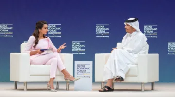 رئيس الوزراء ووزير الخارجية: قطر تتبنى خطة طموحة لتنويع اقتصادها وتعزيز القطاعات الرئيسية.