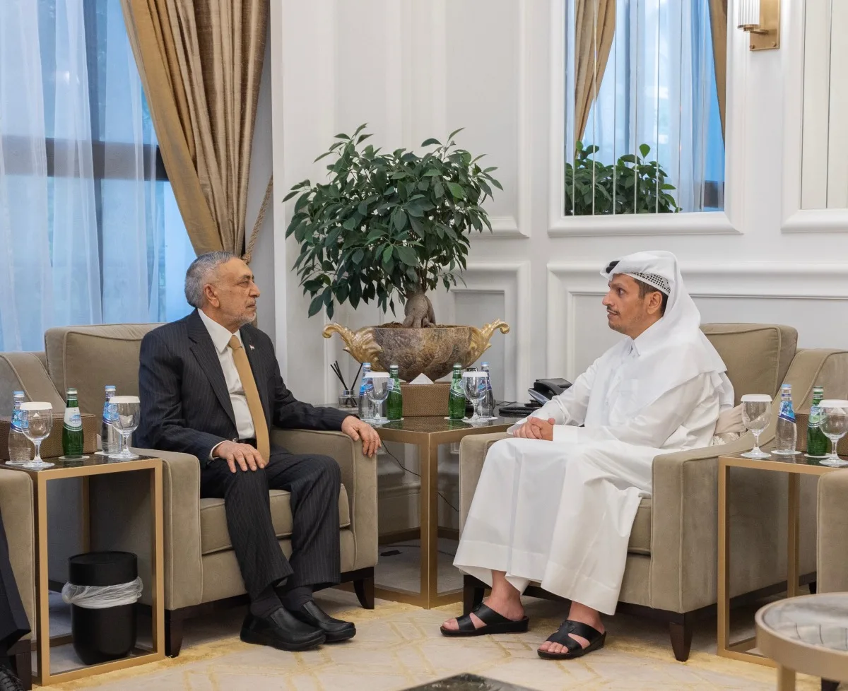 رئيس الوزراء ووزير الخارجية يستقبل رئيس البرلمان العراقي رئيس الوزراء ووزير الخارجية يستقبل رئيس البرلمان العراقي