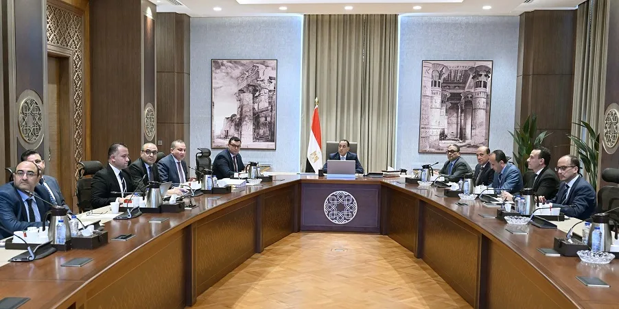 رئيس الوزراء يراقب خطوات تنفيذ وإدارة مشروع “حدائق تلال الفسطاط”