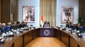 رئيس الوزراء يراقب سير العمل في مشروع تطوير مدينة رأس الحكمة