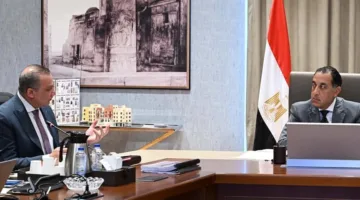رئيس الوزراء يستعرض تقدم تنفيذ مشروعات صندوق التنمية الحضرية