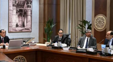 رئيس الوزراء يستقبل وفدًا من جامعة أكسفورد