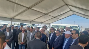 رئيس الوزراء يشاهد فيلمًا تسجيليًا عن الشركة العامة للصوامع والتخزين