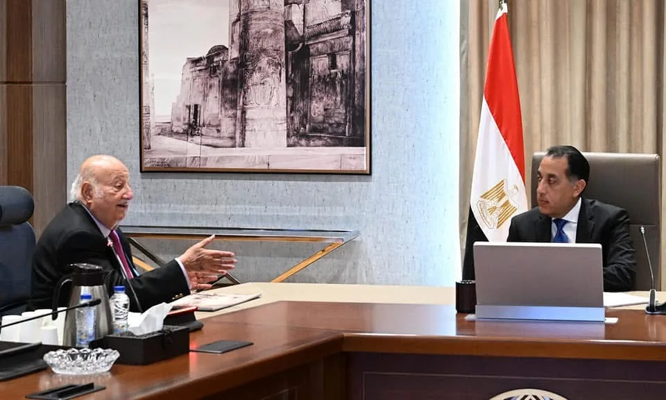 رئيس الوزراء يقدم خطة لتعزيز السياحة في مسار العائلة المقدسة رئيس الوزراء يقدم خطة لتعزيز السياحة في مسار العائلة المقدسة