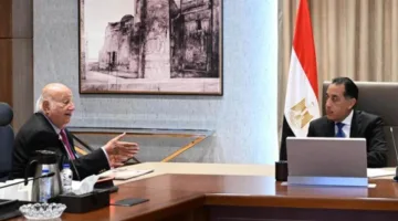 رئيس الوزراء يناقش تعزيز السياحة في مسار العائلة المقدسة