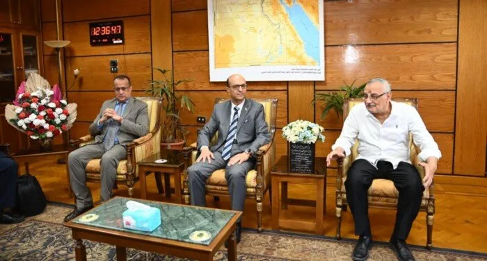 رئيس جامعة أسيوط يستقبل وفد المجلس الوطني للاعتماد EGAC رئيس جامعة أسيوط يستقبل وفد المجلس الوطني للاعتماد EGAC