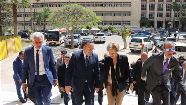 رئيس جامعة الإسكندرية وسفيرة الاتحاد الأوروبي يحضران الحفل الختامي للبرنامج التدريبي في ريادة الأعمال بقطاع المياه