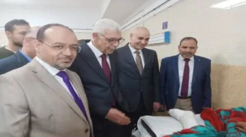 رئيس جامعة المنوفية يزور المصابين في حادث سقوط مصعد المستشفى الجامعي للاطمئنان عليهم