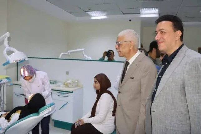 رئيس جامعة المنوفية يزور عيادات الأسنان الخارجية ويعلن عن تقديم العلاج مجانًا لـ 9000 حالة رئيس جامعة المنوفية يزور عيادات الأسنان الخارجية ويعلن عن تقديم العلاج مجانًا لـ 9000 حالة
