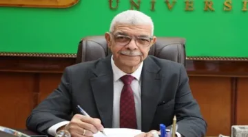 رئيس جامعة المنوفية ينظم اجتماعًا عبر الإنترنت لاستقبال التبرعات والهدايا