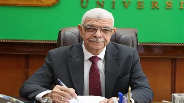 رئيس جامعة المنوفية ينظم اجتماعًا عبر الإنترنت لاستقبال التبرعات والهدايا رئيس جامعة المنوفية ينظم اجتماعًا عبر الإنترنت لاستقبال التبرعات والهدايا