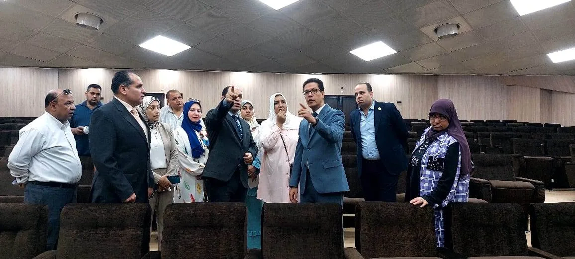 رئيس جامعة بنها يزور كليتي الآداب والتجارة للاطلاع على سير الامتحانات رئيس جامعة بنها يزور كليتي الآداب والتجارة للاطلاع على سير الامتحانات