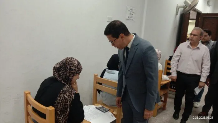 رئيس جامعة بنها يستطلع سير الامتحانات في كليتي الآداب والتجارة رئيس جامعة بنها يستطلع سير الامتحانات في كليتي الآداب والتجارة