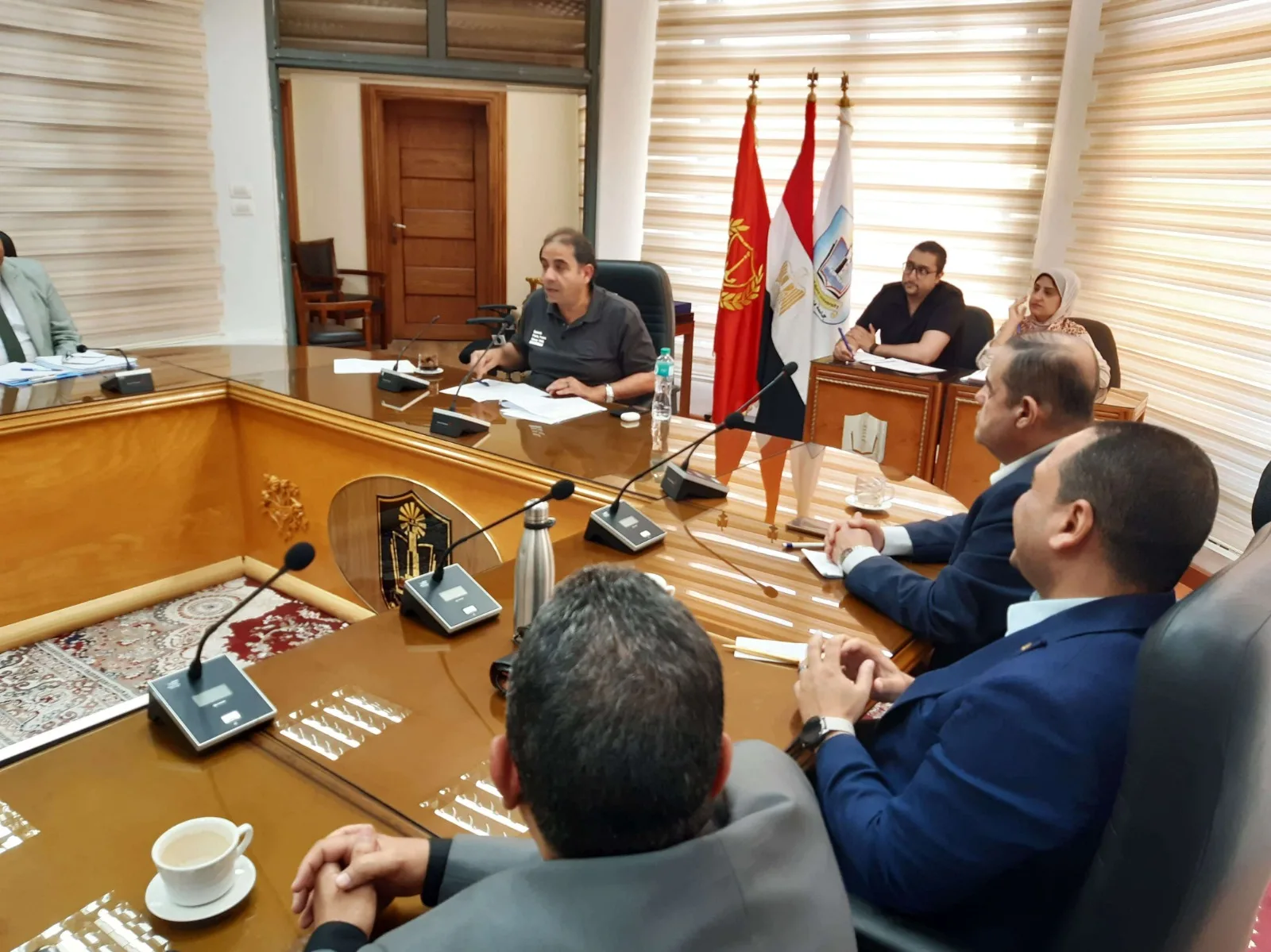 رئيس جامعة بورسعيد يلتقي بعميد كلية الهندسة والمسؤولين عن الوحدات والمراكز الخاصة بالكلية رئيس جامعة بورسعيد يلتقي بعميد كلية الهندسة والمسؤولين عن الوحدات والمراكز الخاصة بالكلية