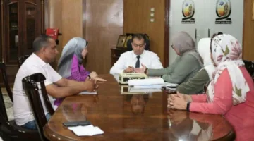 رئيس جامعة جنوب الوادي يستعرض التصور العام لإنشاء نادي خاص بالمرأة في الجامعة