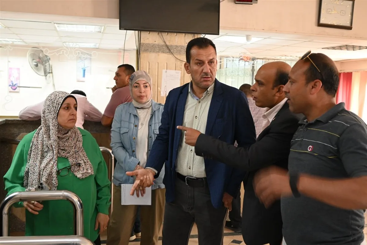 رئيس جهاز العاشر يراقب تقدم العمل في المركز التكنولوجي ويؤكد على تحسين جودة الخدمة