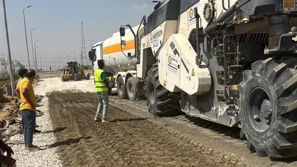 رئيس جهاز مدينة القاهرة الجديدة: انطلاق مشروع تطوير شارع التسعين الشمالي و60 قطعة أرض مستعدة لتوصيل الكهرباء. رئيس جهاز مدينة القاهرة الجديدة: انطلاق مشروع تطوير شارع التسعين الشمالي و60 قطعة أرض مستعدة لتوصيل الكهرباء.