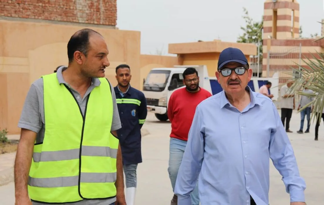 رئيس شركة الصرف الصحي بالإسكندرية يزور مجموعة من محطات الرفع في القطاع الغربي