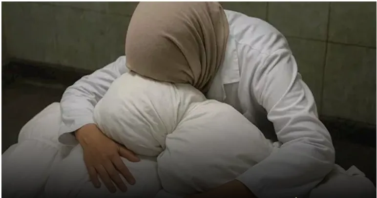 رئيس كوبا يعبر عن دعمه لطبيبة فلسطينية فقدت تسعة من أبنائها جراء قصف إسرائيلي رئيس كوبا يعبر عن دعمه لطبيبة فلسطينية فقدت تسعة من أبنائها جراء قصف إسرائيلي