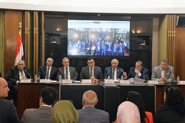 “رئيس لجنة الإسكان في النواب”: الحوار المجتمعي حول قانون الإيجار القديم يواصل انعقاده “رئيس لجنة الإسكان في النواب”: الحوار المجتمعي حول قانون الإيجار القديم يواصل انعقاده