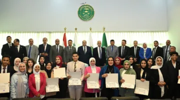 رئيس مجلس الشيوخ يشارك في أنشطة البرنامج التدريبي “تنمية مهارات الشباب لمواجهة الأزمات”